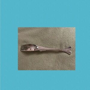 1 Gone Fishin' Serving Fork
Gone Fishin Serving Fork by Yamazaki